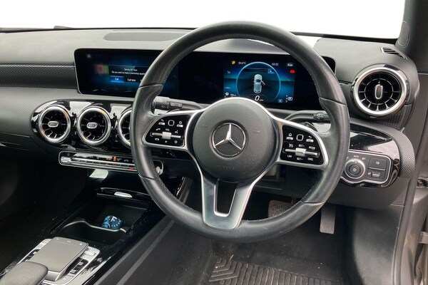 Used Mercedes-Benz A-Class 2019 for sale - 76065183: Photo 3