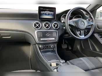 Used Mercedes-Benz A-Class 2018 for sale - 76065293: Photo