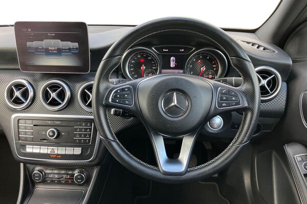 Used Mercedes-Benz A-Class 2018 for sale - 76065293: Photo 5