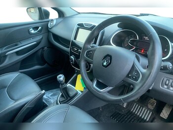 Used Renault Clio 2016 for sale - 77206619: Photo