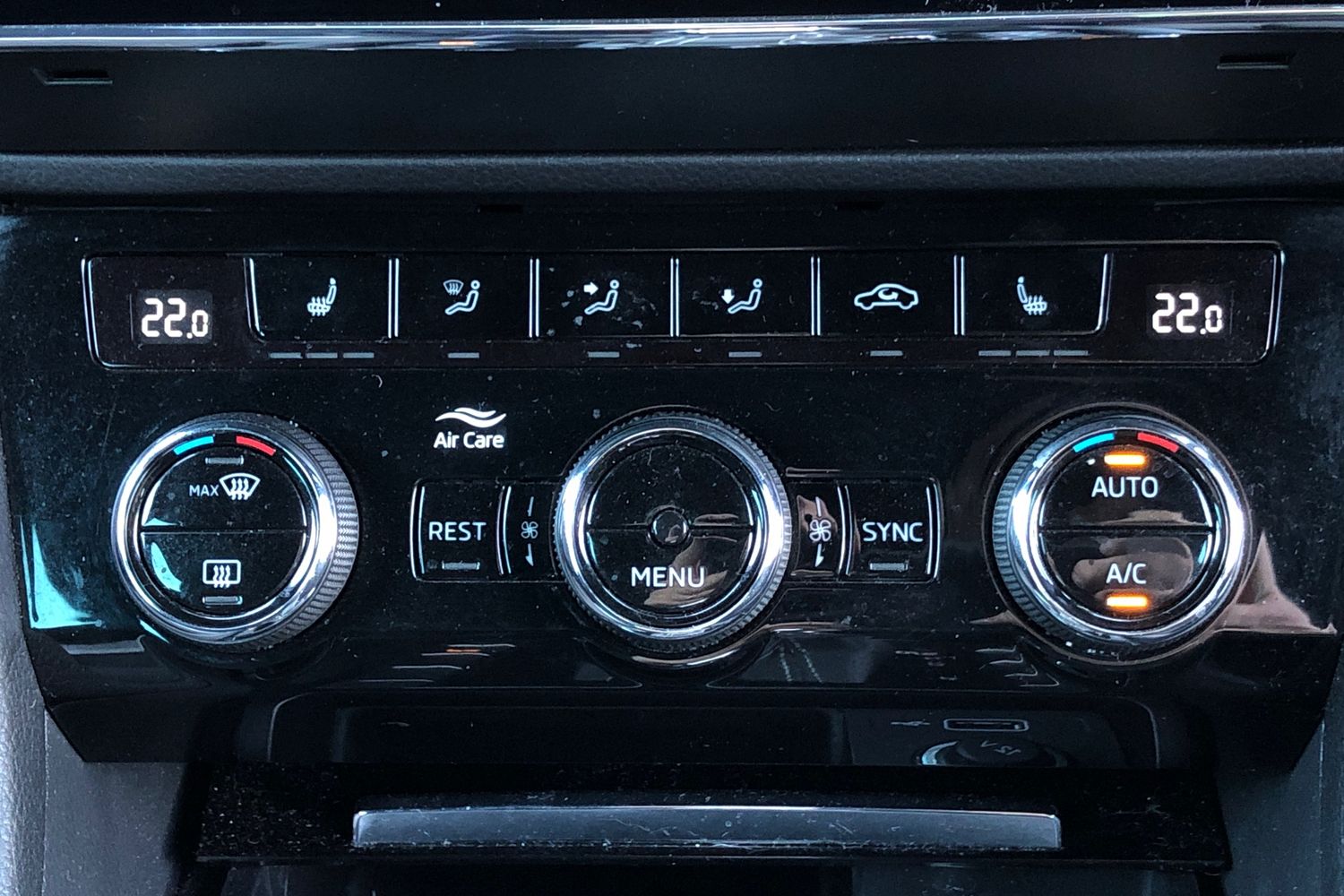 Used Skoda Superb 2019 for sale - 76617075: Photo 11