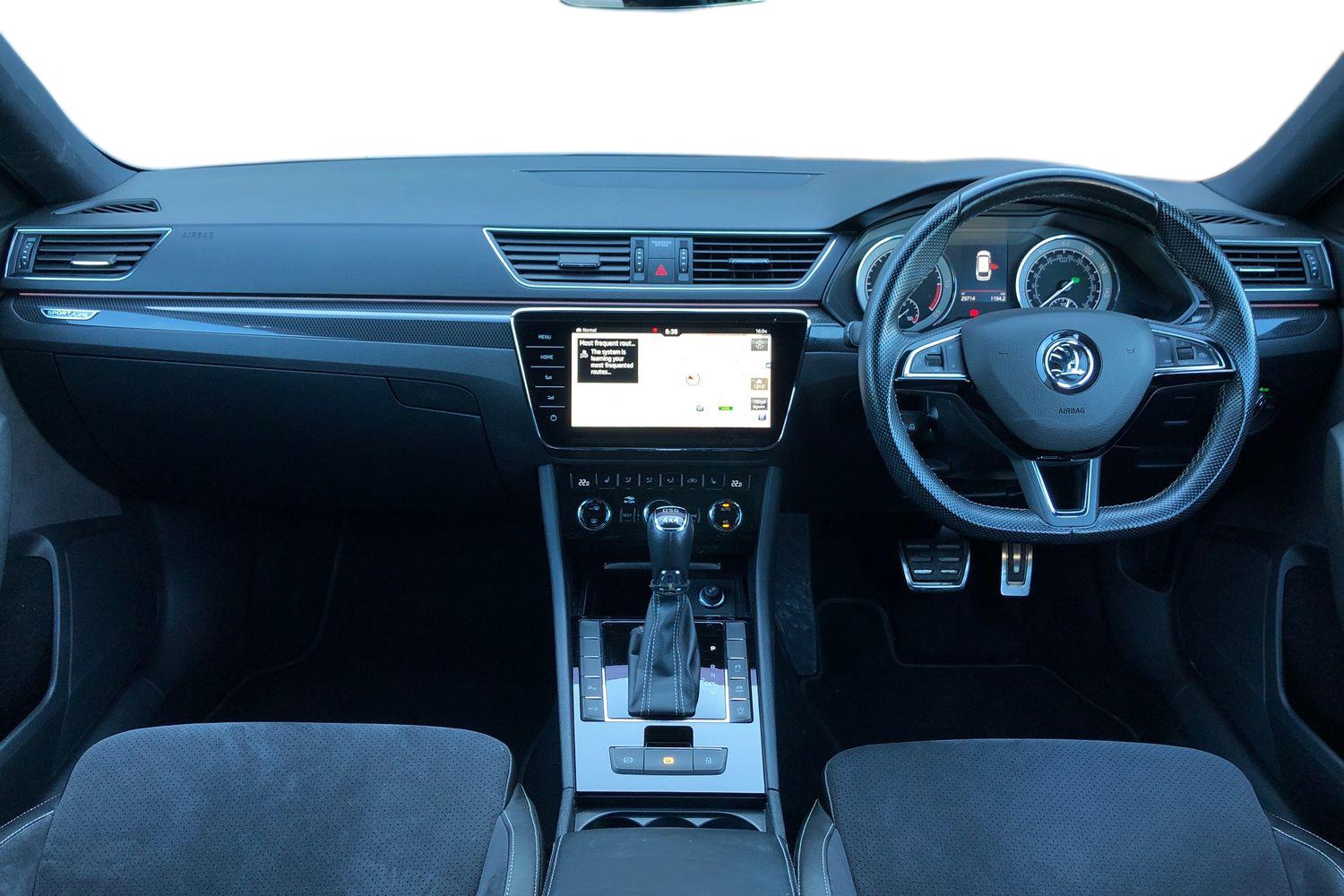 Used Skoda Superb 2019 for sale - 76617075: Photo 2