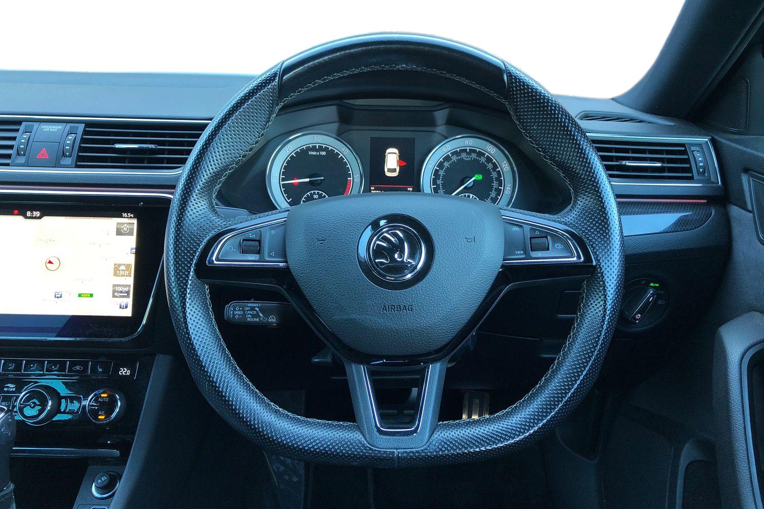 Used Skoda Superb 2019 for sale - 76617075: Photo 5