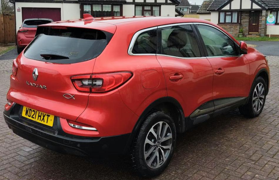 Used Renault Kadjar 2021 for sale - 77878927: Photo 2