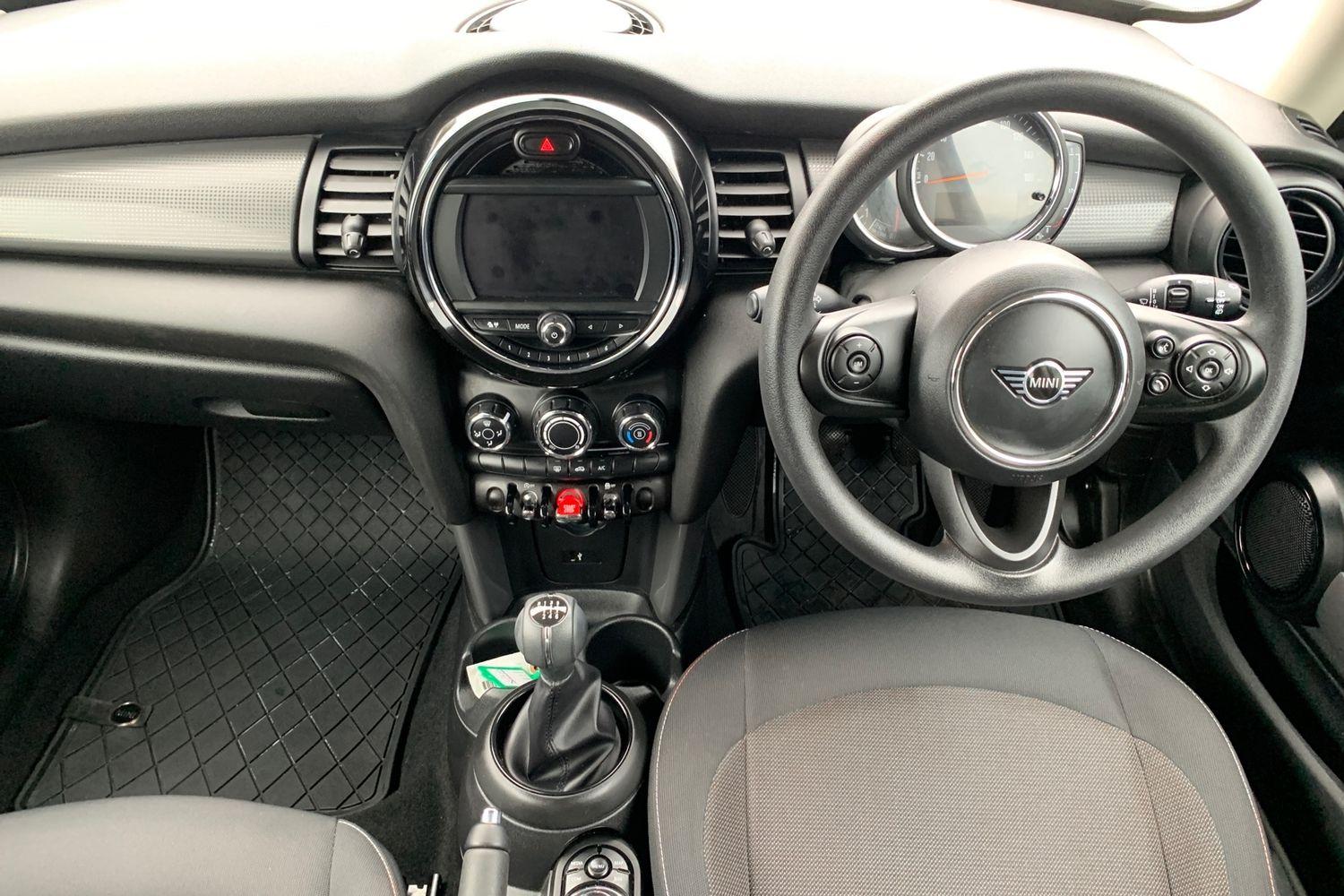 Used MINI Hatch 2020 for sale - 76197675: Photo 3