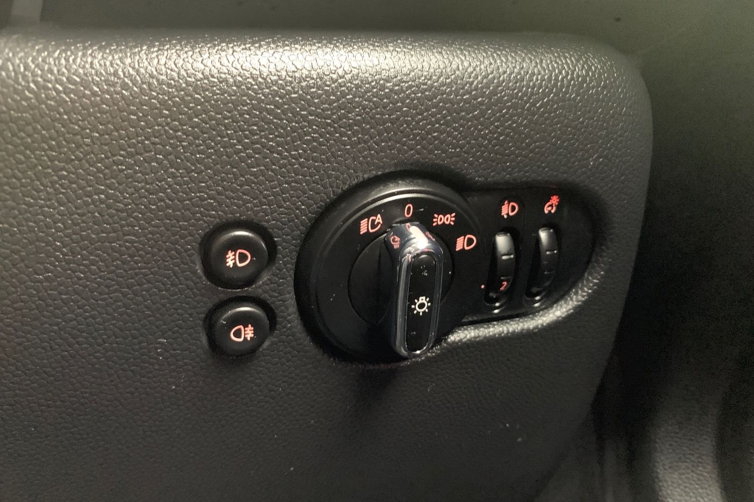 Used MINI Hatch 2020 for sale - 76197675: Photo 8