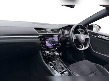 Used Skoda Superb 2019 for sale - 78316653: Photo