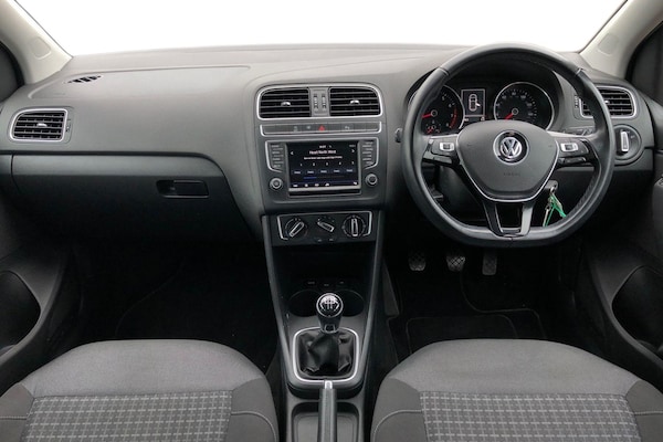 Used Volkswagen Polo 2016 for sale - 76249514: Photo 3