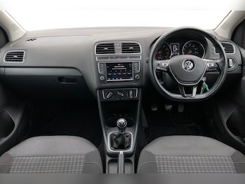 Used Volkswagen Polo 2016 for sale - 76249514: Photo 3