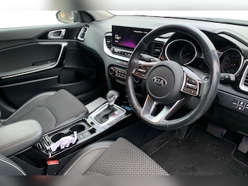 Used Kia XCeed 2020 for sale - 77032458: Photo