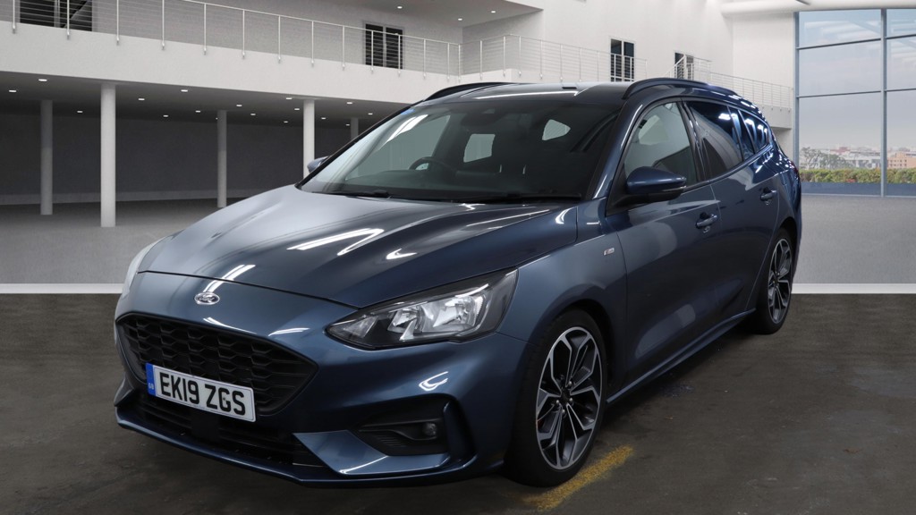 Used Ford Focus 2019 for sale - 76955524: Photo 2