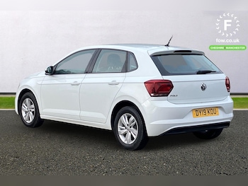Used Volkswagen Polo 2019 for sale - 76488409: Photo