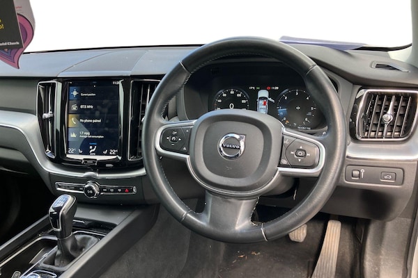 Used Volvo XC60 2018 for sale - 76334501: Photo 3