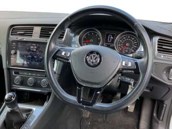 Used Volkswagen Golf 2018 for sale - 74807987: Photo