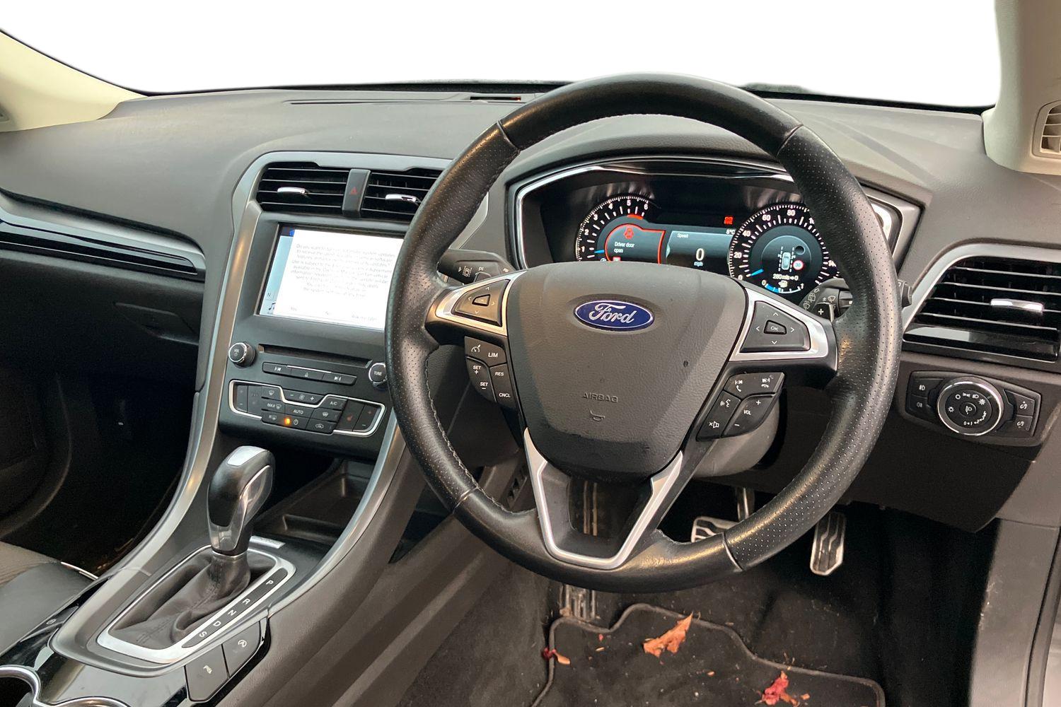 Used Ford Mondeo 2017 for sale - 76334413: Photo 3