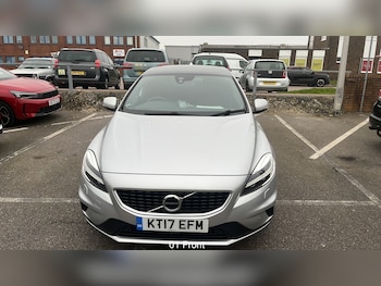 Used Volvo V40 2017 for sale - 77787535: Photo