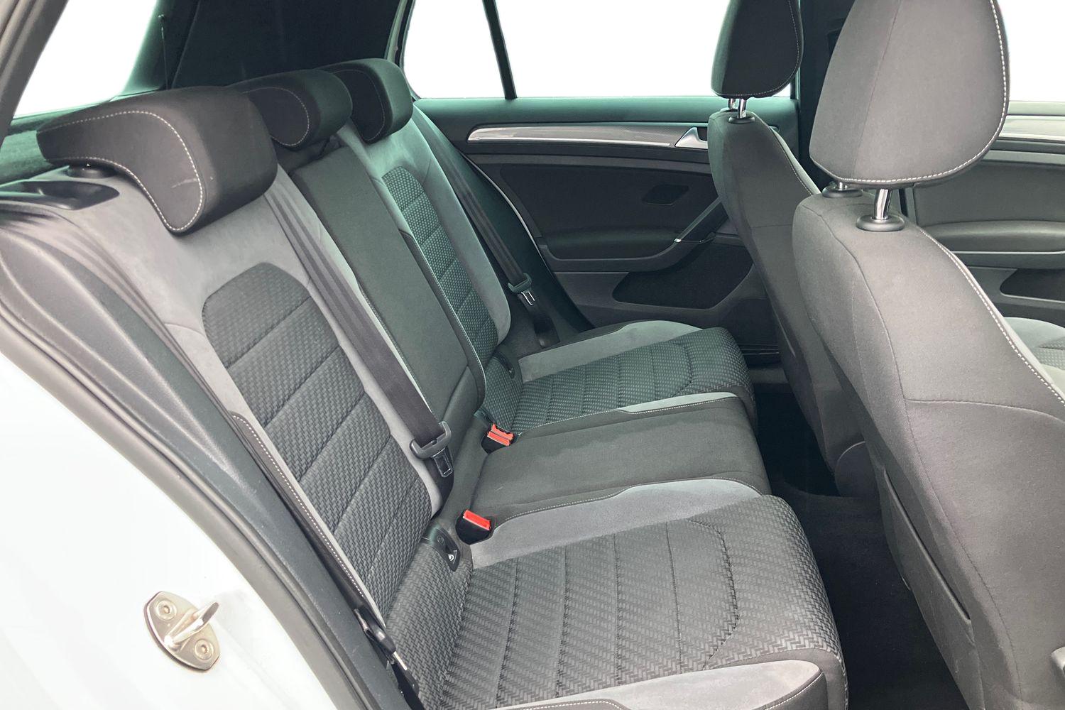 Used Volkswagen Golf 2019 for sale - 76604156: Photo 20