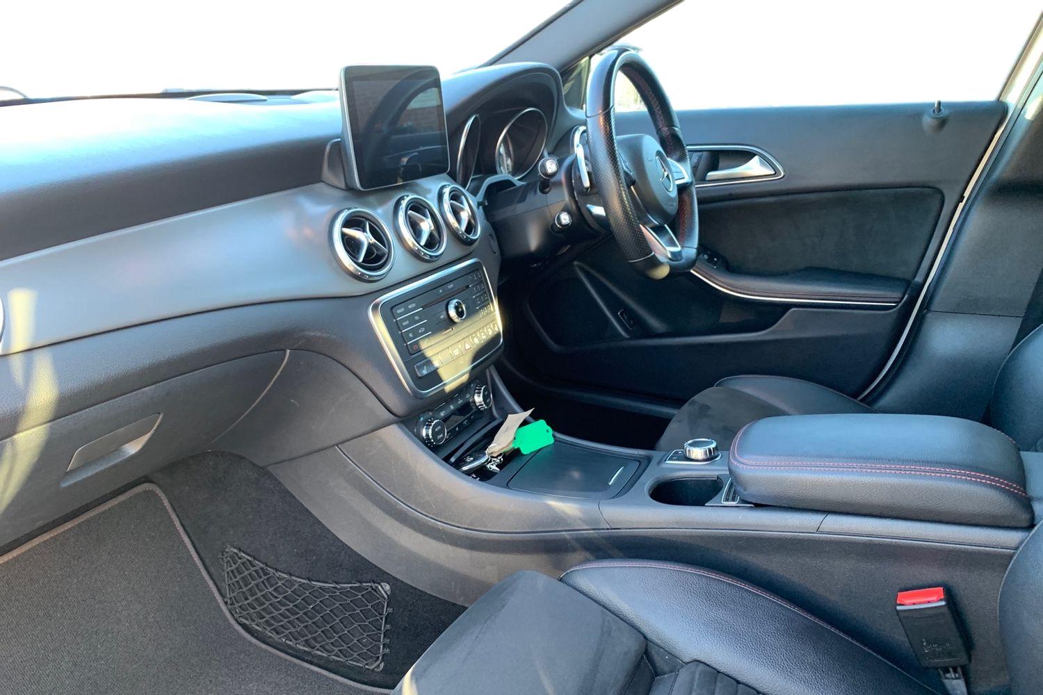 Used Mercedes-Benz GLA 2017 for sale - 76662243: Photo 4