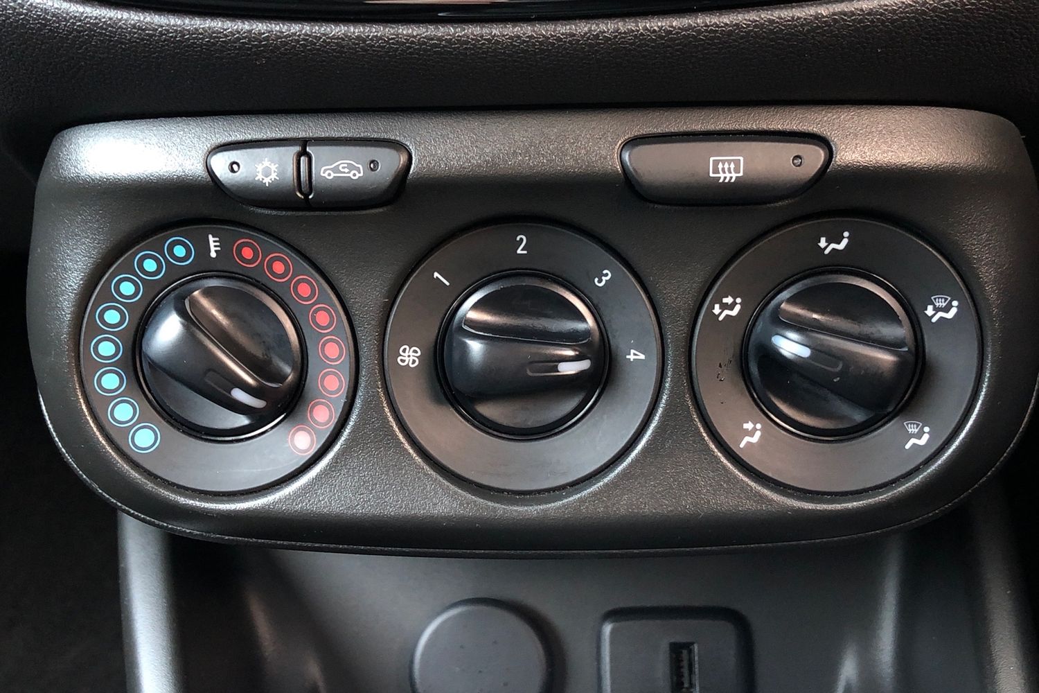 Used Vauxhall Corsa 2019 for sale - 76750755: Photo 11