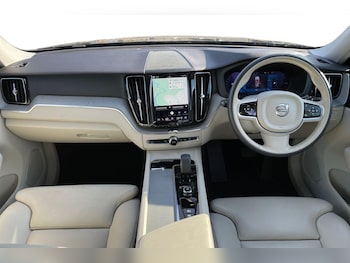 Used Volvo XC60 2023 for sale - 79490507: Photo