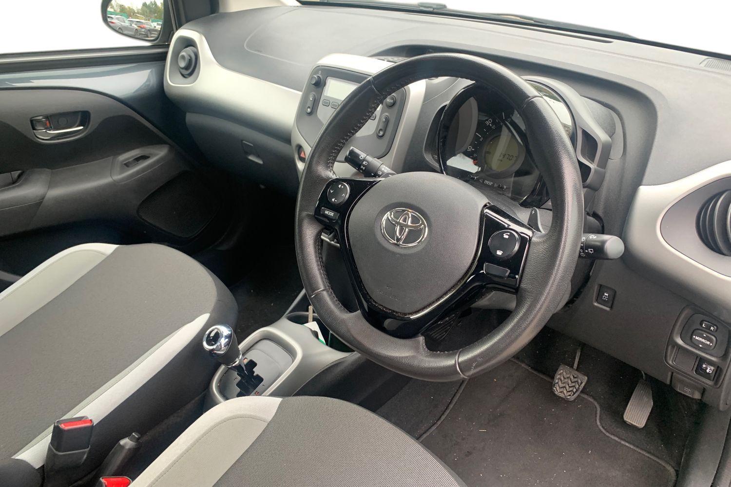 Used Toyota AYGO 2018 for sale - 76411608: Photo 3