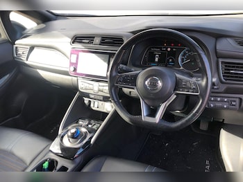 Used Nissan Leaf 2020 for sale - 75970554: Photo