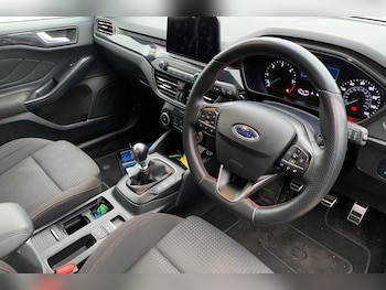 Used Ford Focus 2020 for sale - 77032459: Photo