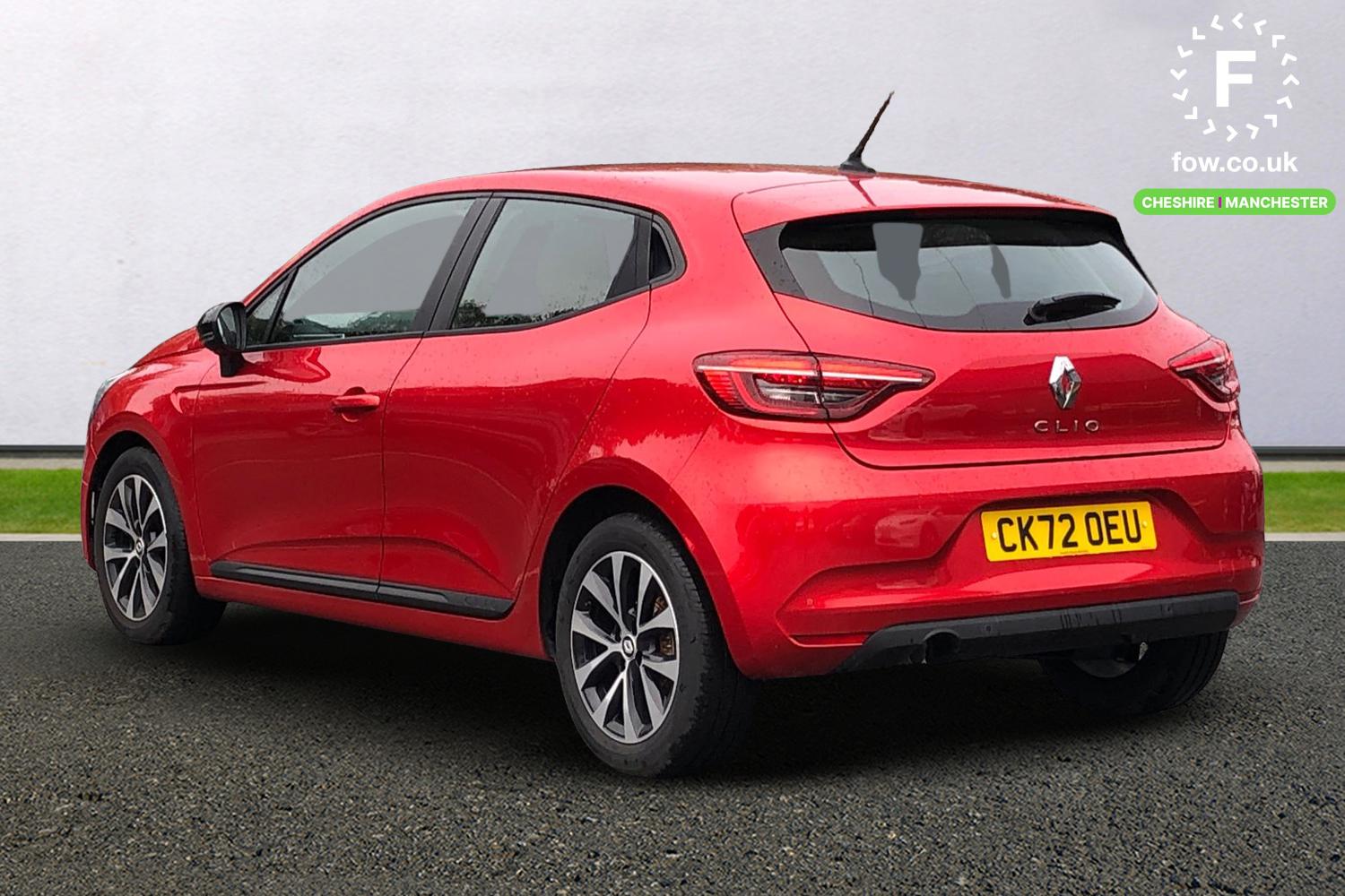 Used Renault Clio 2023 for sale - 76065196: Photo 2
