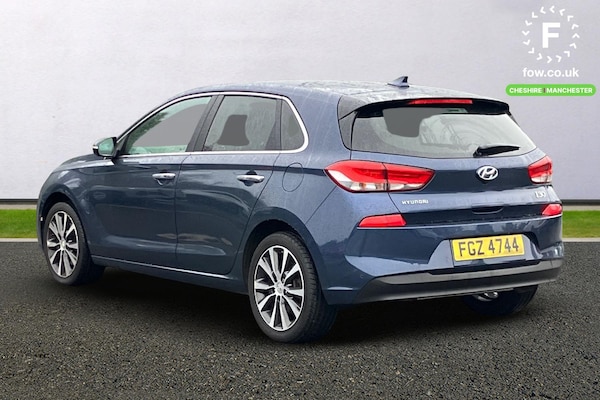 Used Hyundai i30 2017 for sale - 76115154: Photo 2