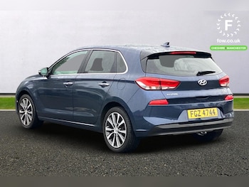 Used Hyundai i30 2017 for sale - 76115154: Photo 2