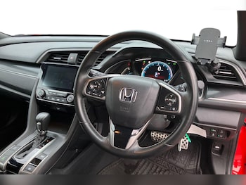 Used Honda Civic 2020 for sale - 76077389: Photo 3