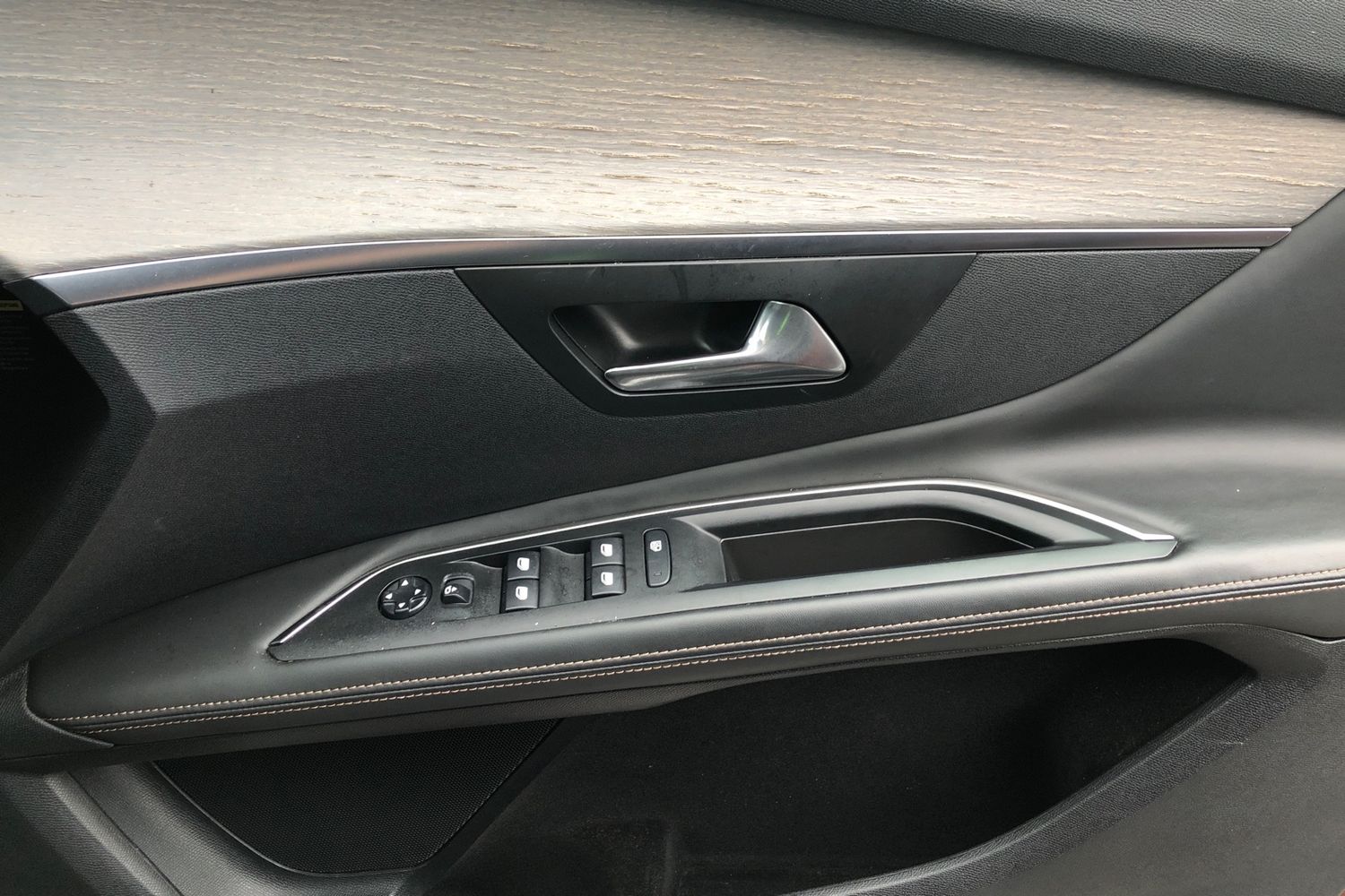 Used Peugeot 3008 2017 for sale - 77527763: Photo 17