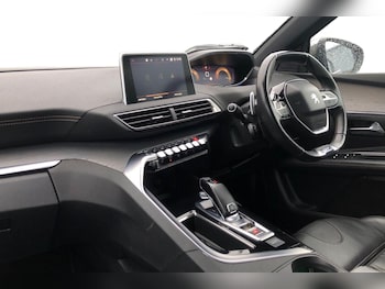 Used Peugeot 3008 2017 for sale - 77527763: Photo