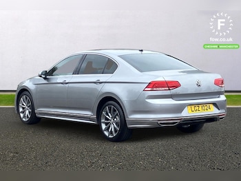 Used Volkswagen Passat 2018 for sale - 76115177: Photo 2
