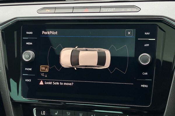 Used Volkswagen Passat 2018 for sale - 76115177: Photo 8
