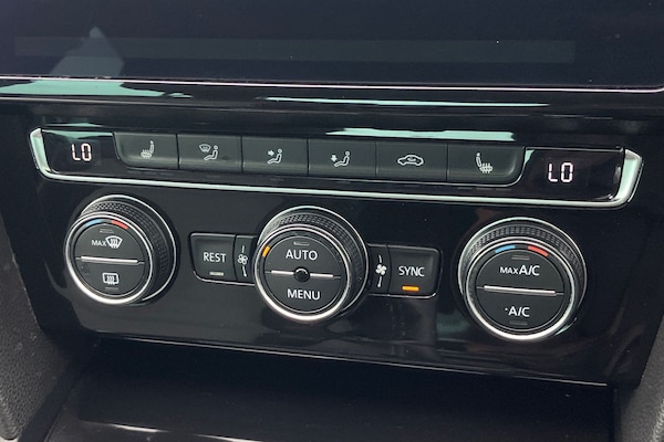 Used Volkswagen Passat 2018 for sale - 76115177: Photo 9