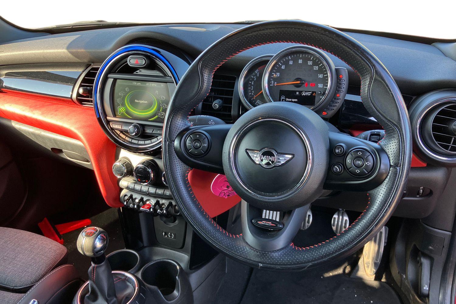 Used MINI Hatch 2017 for sale - 77914388: Photo 3