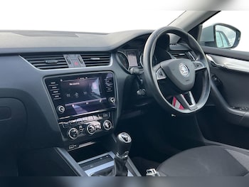 Used Skoda Octavia 2019 for sale - 78789753: Photo