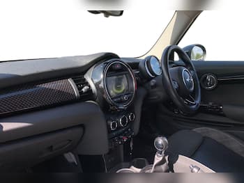 Used MINI Hatch 2018 for sale - 79531436: Photo