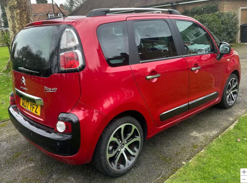 Used Citroen C3 Picasso 2017 for sale - 77692199: Photo 2