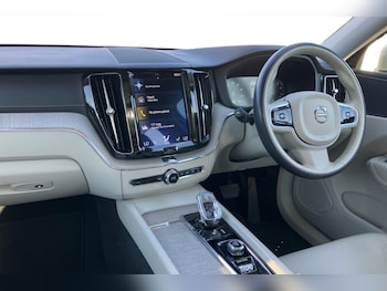 Used Volvo XC60 2020 for sale - 79482918: Photo