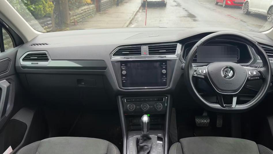 Used Volkswagen Tiguan 2019 for sale - 77390173: Photo 3