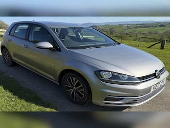 Used Volkswagen Golf 2017 for sale - 78558297: Photo