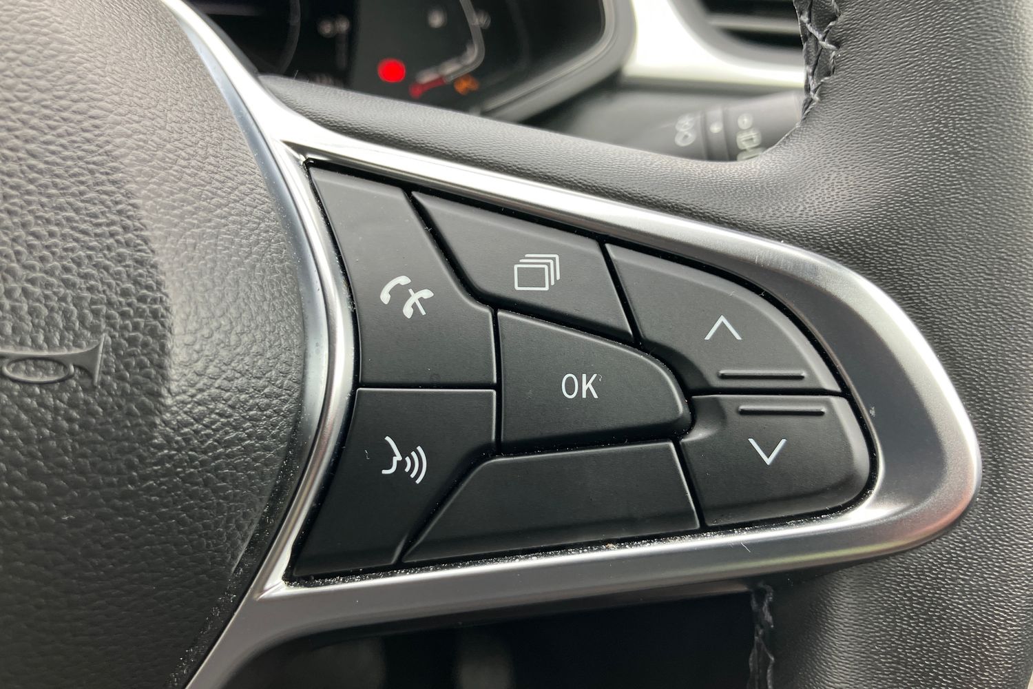 Used Renault Captur 2023 for sale - 75924888: Photo 13