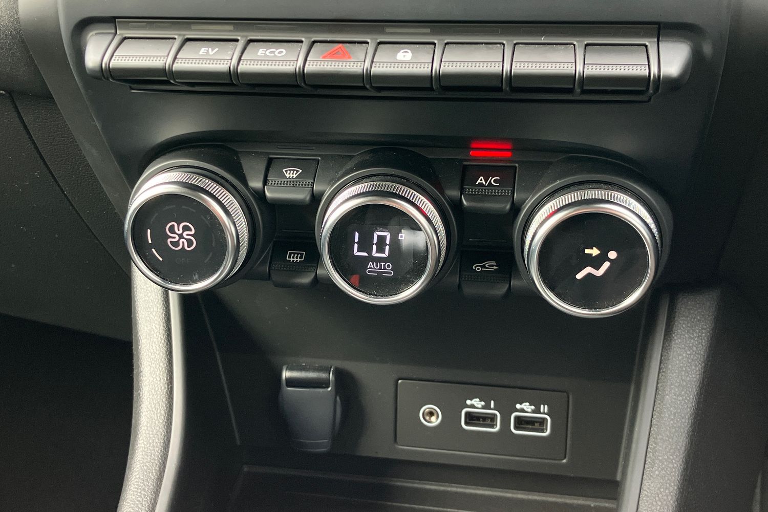 Used Renault Captur 2023 for sale - 75924888: Photo 9