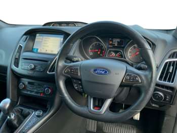 Used Ford Focus 2017 for sale - 74261638: Photo