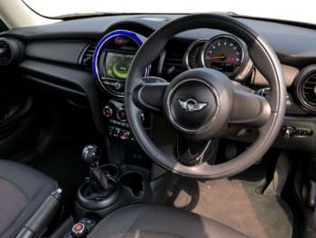 Used MINI Hatch 2018 for sale - 74830710: Photo