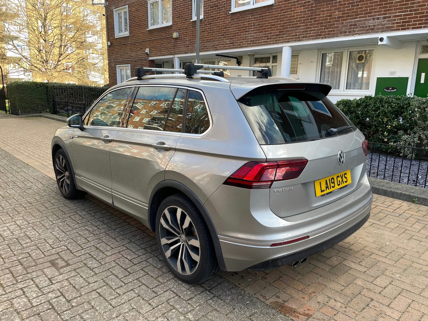 Used Volkswagen Tiguan 2019 for sale - 77951922: Photo 2