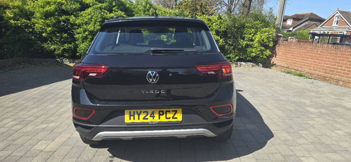 Used Volkswagen T-Roc 2024 for sale - 78168525: Photo 2