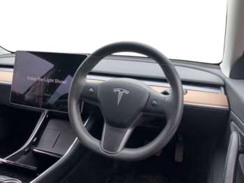 Used Tesla Model 3 2020 for sale - 75244185: Photo